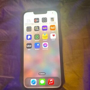 iPhone 14 128 GB. Battery at 89%